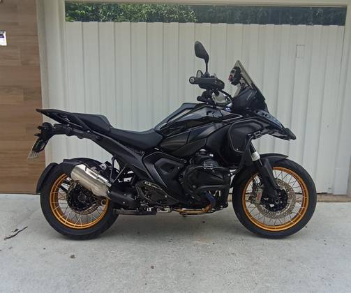 BMW R 1300 GS TRIPLE BLACK 